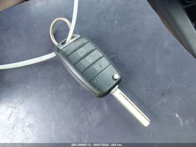 5XYPG4A39GG052953 KIA Sorento 2.4l Lx