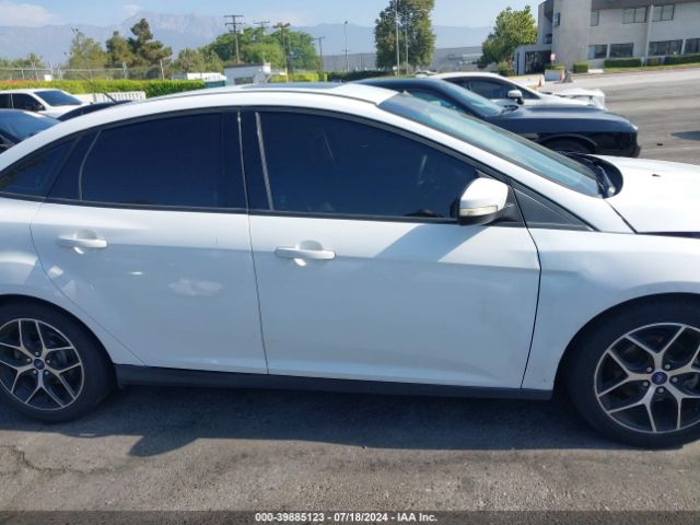 1FADP3H28HL314581 Ford FOCUS SEL