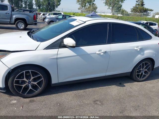 1FADP3H28HL314581 Ford FOCUS SEL