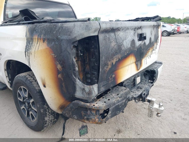 5TFHY5F19KX828616 Toyota Tundra Limited 5.7l V8