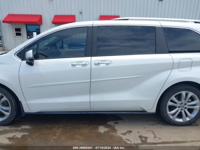 5TDERKEC1NS119710 Toyota Sienna Platinum