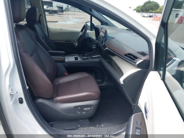 5TDERKEC1NS119710 Toyota Sienna Platinum