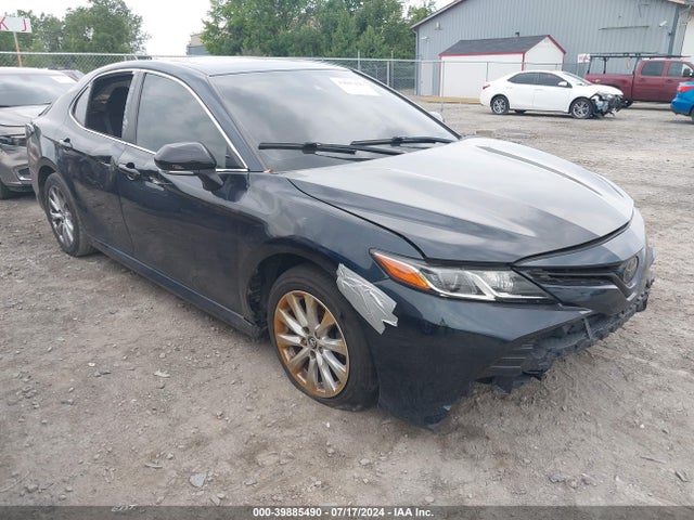Toyota CAMRY LE 2019 4T1B11HK9KU850833 main image