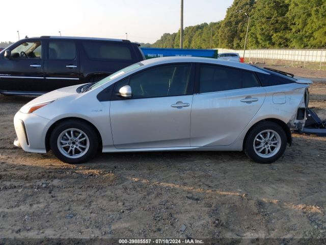 JTDKAMFU1N3155704 Toyota Prius Le
