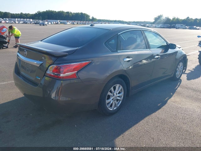 Nissan Altima 2.5 S 2014 1N4AL3AP7EN232104 Image 4