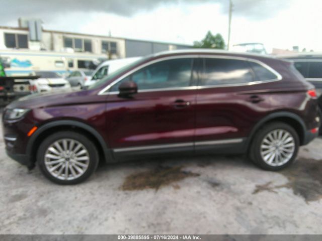 5LMCJ1C93KUL38457 Lincoln Mkc Standard