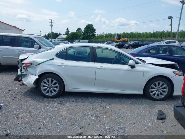 Toyota CAMRY LE 2020 4T1C11AK0LU344632 Image 13