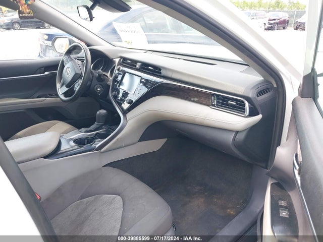 Toyota CAMRY LE 2020 4T1C11AK0LU344632 Image 5