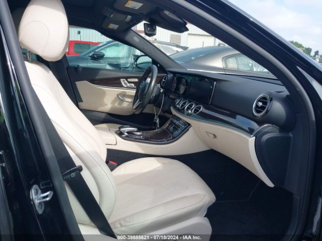 WDDZH6JB2KA577831 Mercedes-Benz E 450 4matic