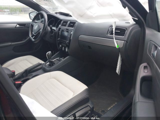 3VWD17AJ5GM391729 Volkswagen Jetta 1.8t Sport