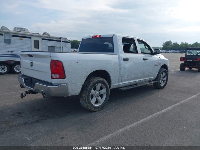 1C6RR7KT3LS127418 RAM 1500 Classic Tradesman  4x4 5'7 Box
