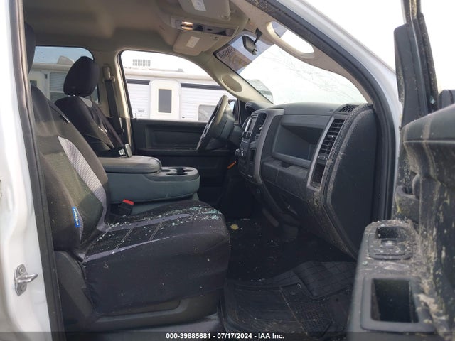 1C6RR7KT3LS127418 RAM 1500 Classic Tradesman  4x4 5'7 Box