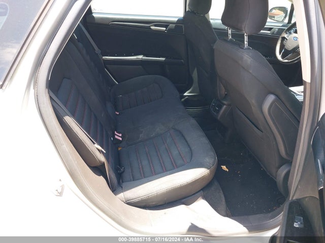 3FA6P0HD2GR186041 Ford FUSION SE