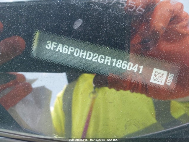3FA6P0HD2GR186041 Ford FUSION SE