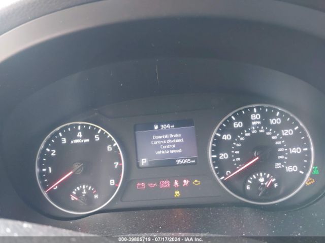 KNDEUCAA8M7188752 KIA SELTOS S