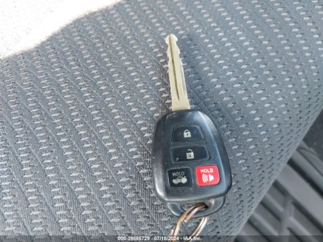 4T1BF1FK1GU567256 Toyota CAMRY LE