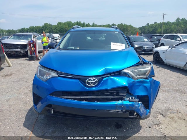 Toyota RAV4 LE 2016 JTMZFREV5GJ095206 Image 11