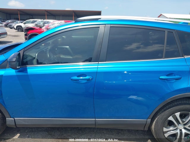 Toyota RAV4 LE 2016 JTMZFREV5GJ095206 Image 13