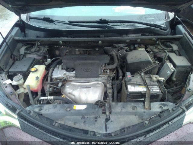 2T3NFREV3GW248195 Toyota RAV4 SE