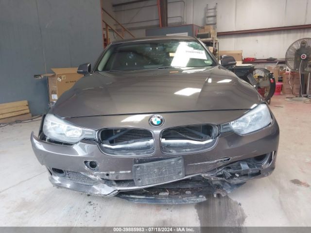 WBA3B1G55FNT03850 BMW 320i