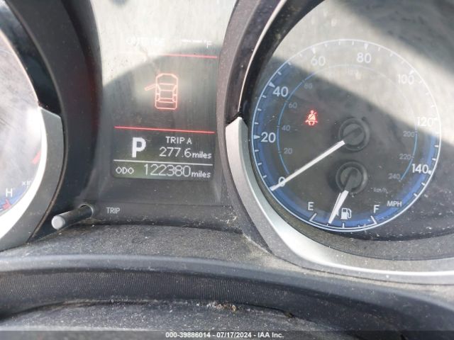 5YFBURHEXEP096671 Toyota Corolla S Premium