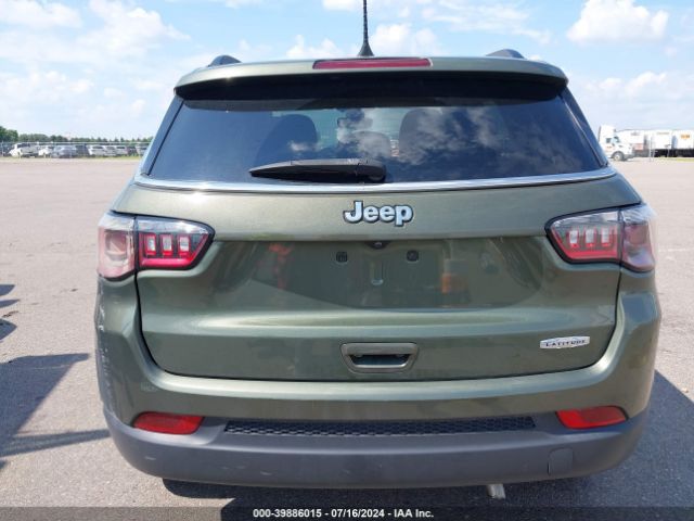 3C4NJCBB9MT556447 Jeep Compass Latitude Fwd