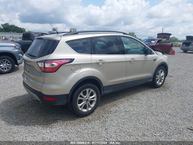 Ford ESCAPE SE 2018 1FMCU9GD2JUC74546 Image 4