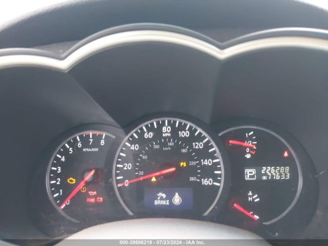 JN8AE2KP3E9102654 Nissan Quest Sv