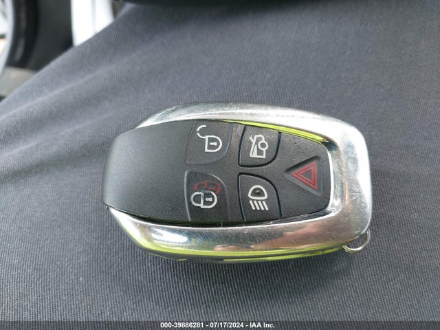 2012 JAGUAR XJ SAJWA1CB6CLV23375 Photo 10