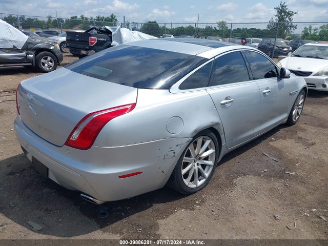 2012 JAGUAR XJ SAJWA1CB6CLV23375 Photo 5