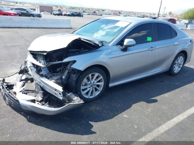 4T1C11AKXNU688892 Toyota CAMRY LE