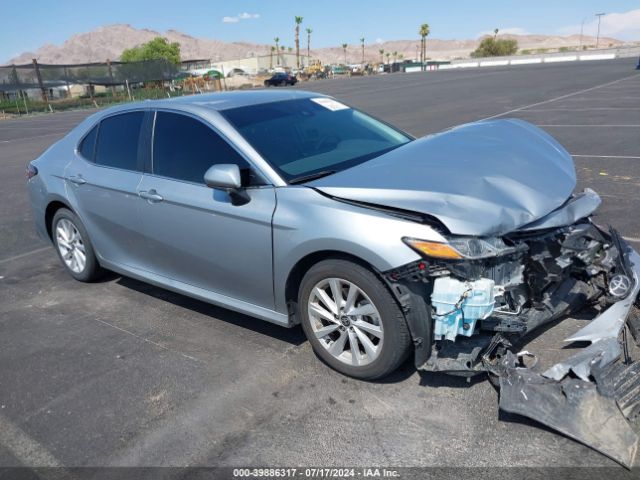 4T1C11AKXNU688892 Toyota CAMRY LE