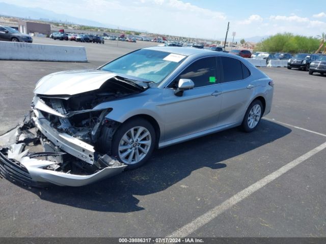 4T1C11AKXNU688892 Toyota CAMRY LE