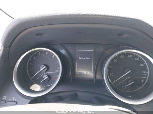 4T1C11AKXNU688892 Toyota CAMRY LE