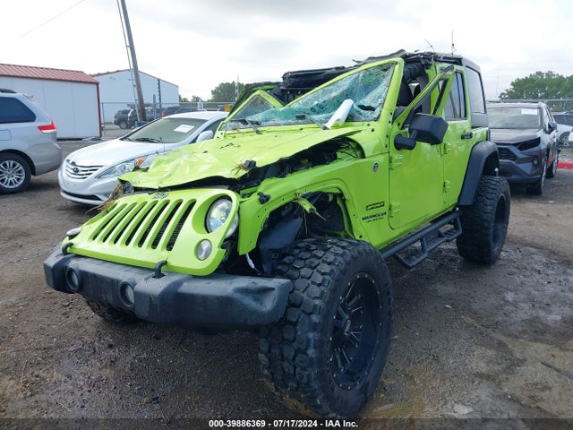 1C4BJWDG5HL509981 Jeep Wrangler Unlimited Sport 4x4