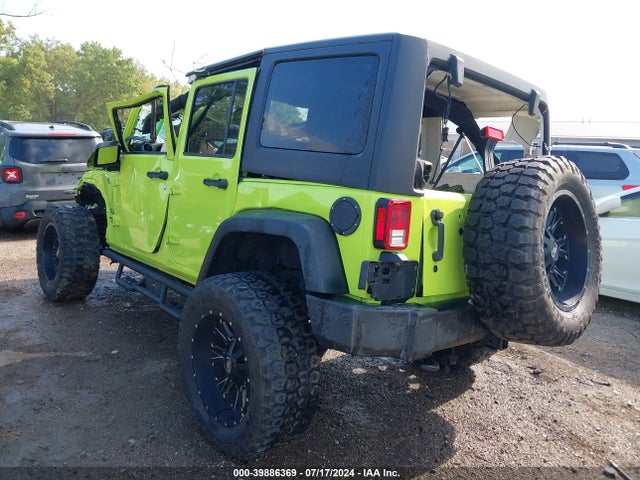 1C4BJWDG5HL509981 Jeep Wrangler Unlimited Sport 4x4