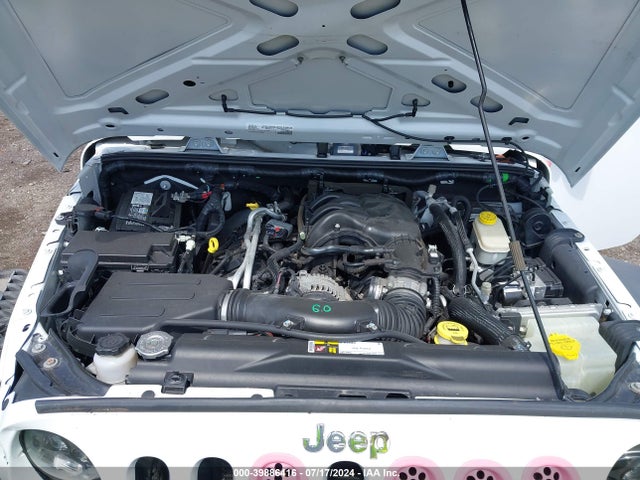 1C4BJWDG5GL134351 Jeep Wrangler Unlimited Sport