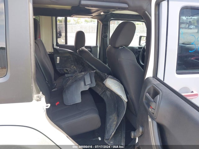 1C4BJWDG5GL134351 Jeep Wrangler Unlimited Sport