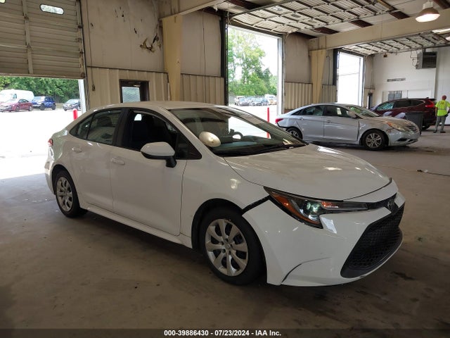 Toyota COROLLA LE 2020 5YFEPRAE1LP038282 Image 1