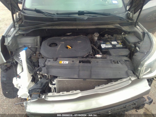 KIA SOUL + 2017 KNDJP3A54H7424473 Image 10