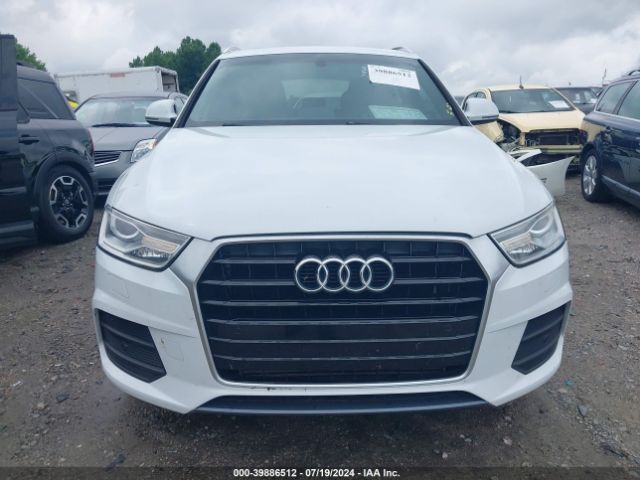 WA1HCCFS5HR013414 Audi Q3 2.0t Premium