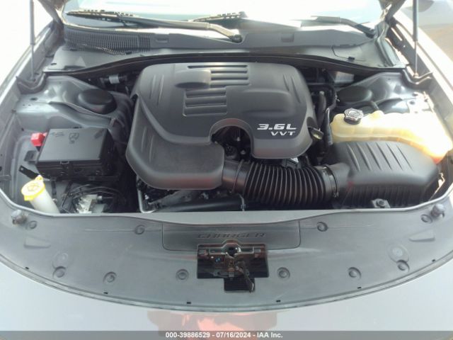 2C3CDXHG5KH622205 Dodge Charger Gt Rwd