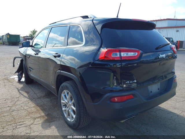 1C4PJMCS5HW530778 Jeep Cherokee Latitude 4x4