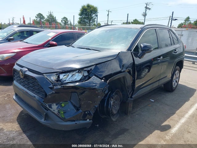 Toyota RAV4 LE 2020 JTMK1RFV6LD052730 Image 2