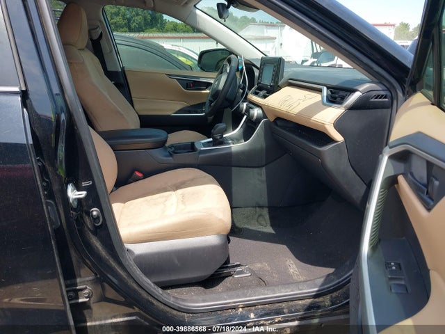 Toyota RAV4 LE 2020 JTMK1RFV6LD052730 Image 5