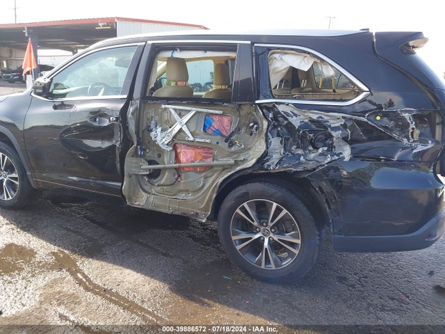 Toyota Highlander Xle V6 2016 5TDKKRFH6GS148200 Image 14