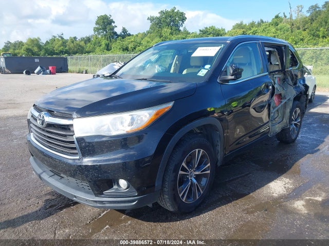 Toyota Highlander Xle V6 2016 5TDKKRFH6GS148200 Image 2
