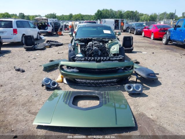 2C3CDZFJ6JH175327 Dodge Challenger 392 Hemi Scat Pack Shaker