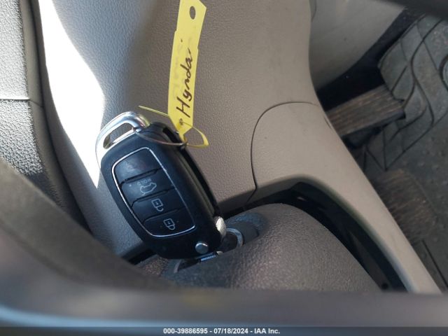 KM8J33A41JU692838 Hyundai TUCSON SEL