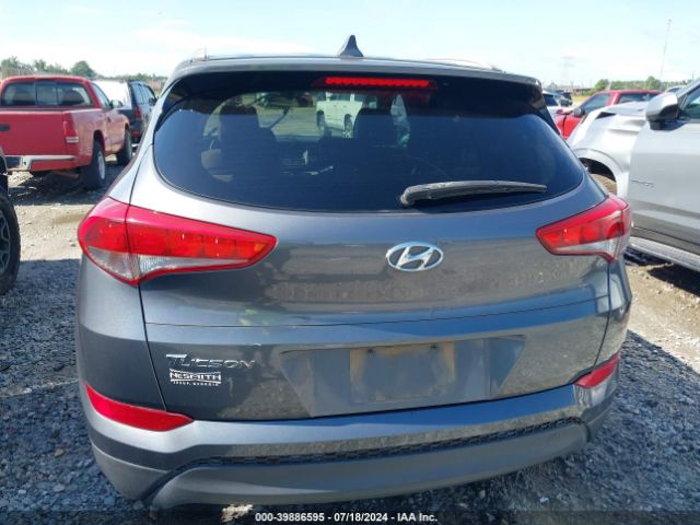 KM8J33A41JU692838 Hyundai TUCSON SEL